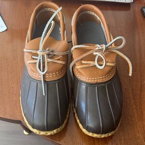 L.L. Bean Women’s Bean Boots Rubber Mocs – Size 8 🍂